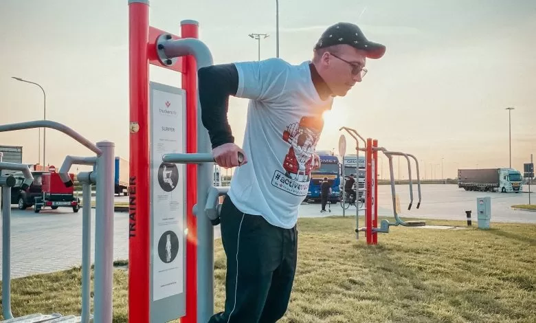 Un nou studio de fitness în aer liber pentru șoferii de camion 1 Un nou studio de fitness în aer liber pentru șoferii de camion