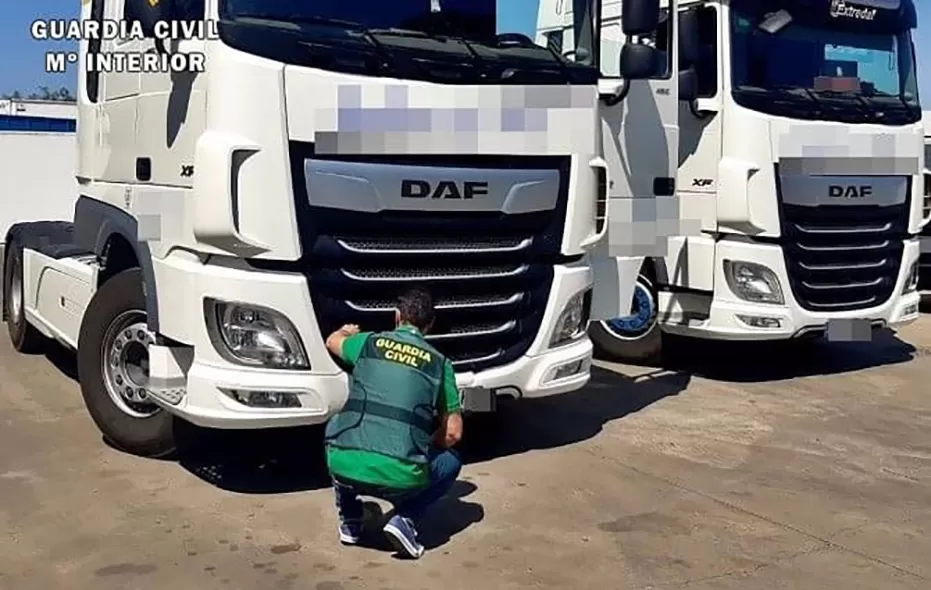 26 de patroni și șoferi arestați în Spania pentru utilizarea de tahografe manipulate 3 26 de patroni și șoferi arestați pentru utilizarea de tahografe manipulate, în Spania