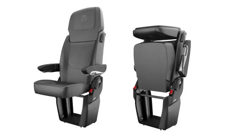 Cinema Seat: mai mult spațiu în cabină și o măsuță lângă pat 1 Cinema Seat pentru mai mult loc în cabina camionului