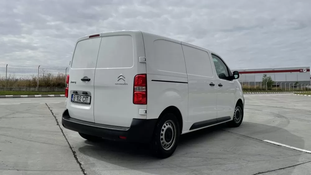Test Citroen Jumpy 1.5 BlueHDI 100: Economic și foarte confortabil