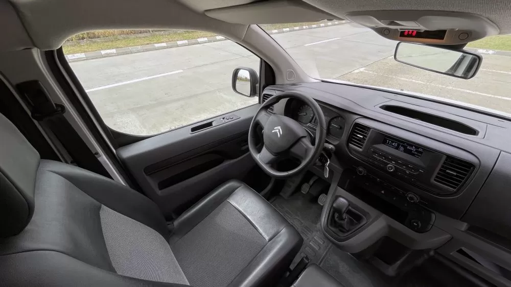 Test Citroen Jumpy 1.5 BlueHDI 100: Economic și foarte confortabil