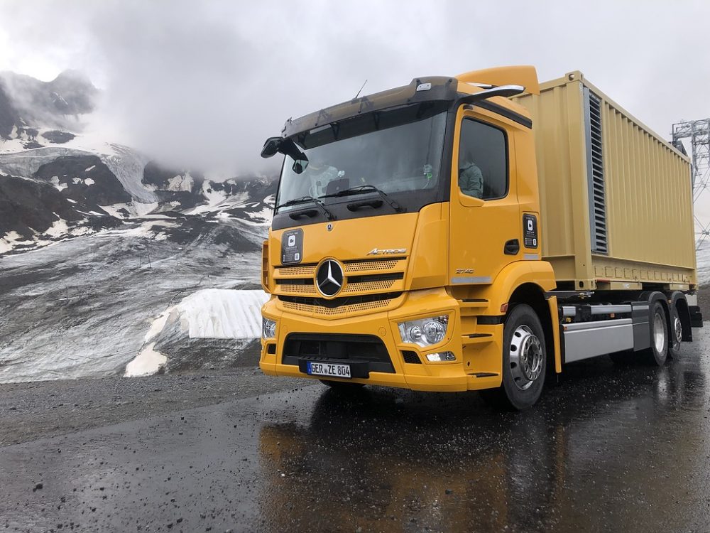 Camionul electric Mercedes eActros, testat la înălțime în Tirolul de Sud