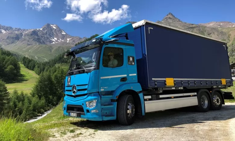 Camionul electric Mercedes eActros, testat la înălțime în Tirolul de Sud