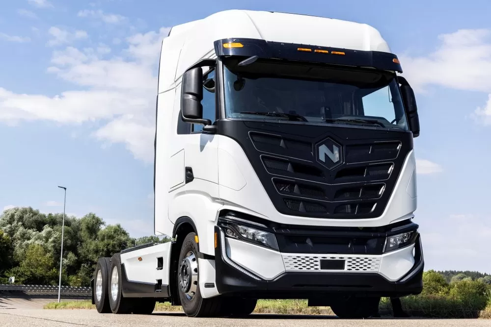 Până la 25 de camioane electrice Nikola Tre vor fi testate în Portul Hamburg