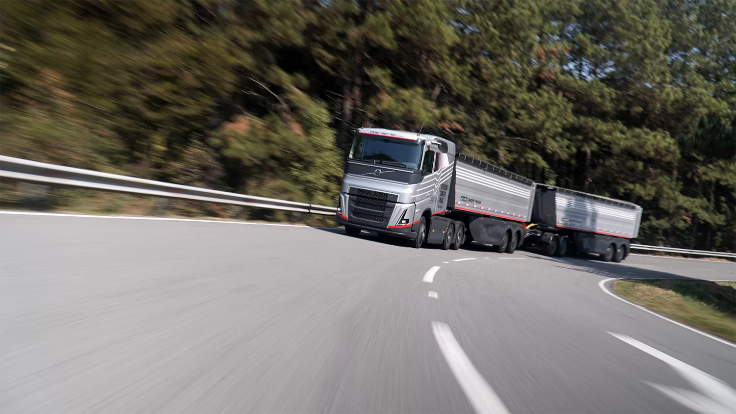 Volvo a prezentat o cabină mai lungă, echipată cu camere video 5 volvo trucks concept brazilia3