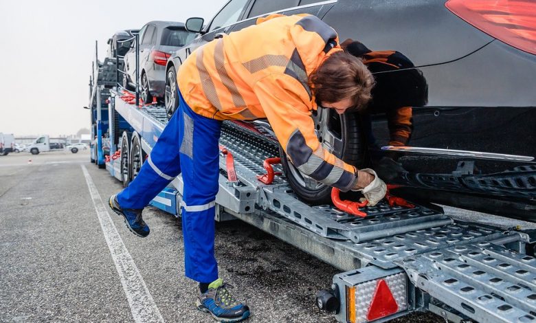 UNTRR solicită ajutor de urgență pentru transportatorii de vehicule