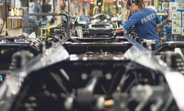 CNH Industrial oprește temporar producția din cauza crizei de semiconductori