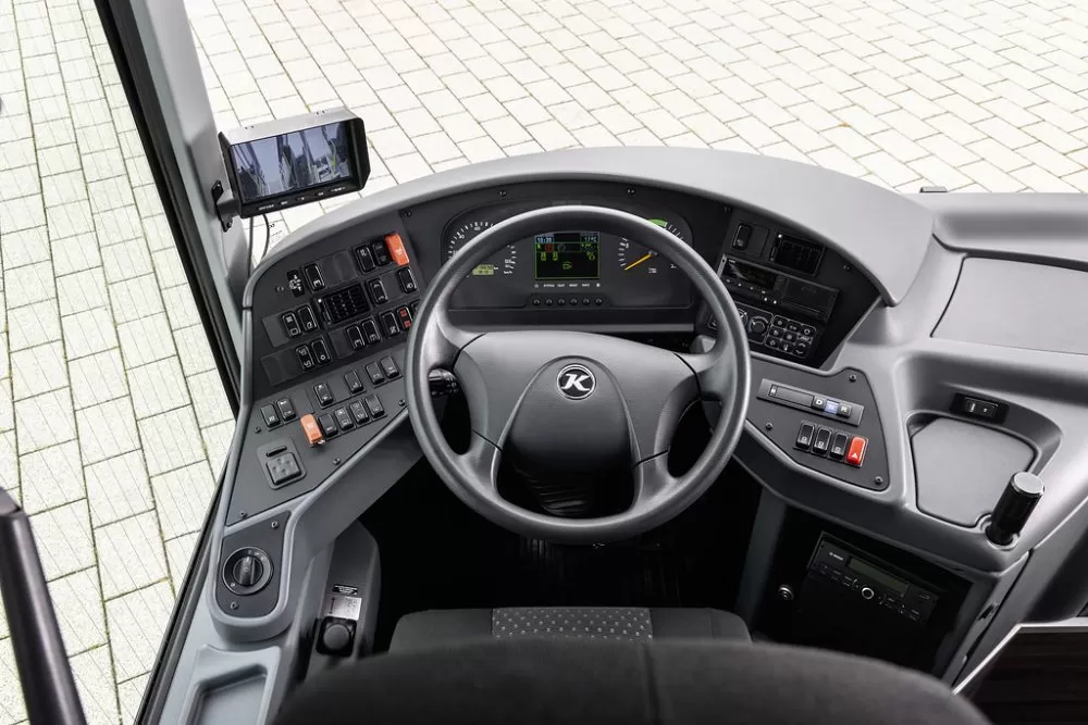 Setra lansează modelul S 418 LE business