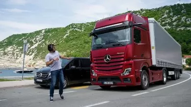 Sistemele de asistență la frânarea de urgență trebuie să rămână active