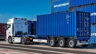 Krone Box Liner eLTU 40 Light Traction, un șasiu port-container cu tara de doar 4.2 de tone