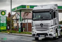 Mercedes-Benz și BP au testat plata digitală a carburantului în Marea Britanie