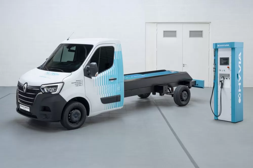 HYVIA prezintă încă două modele Renault alimentate cu hidrogen