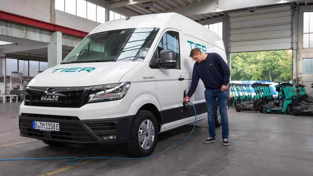 Utilitare MAN eTGE pentru operatorul de trotinete electrice TIER 3 Utilitare MAN eTGE pentru operatorul de trotinete electrice TIER
