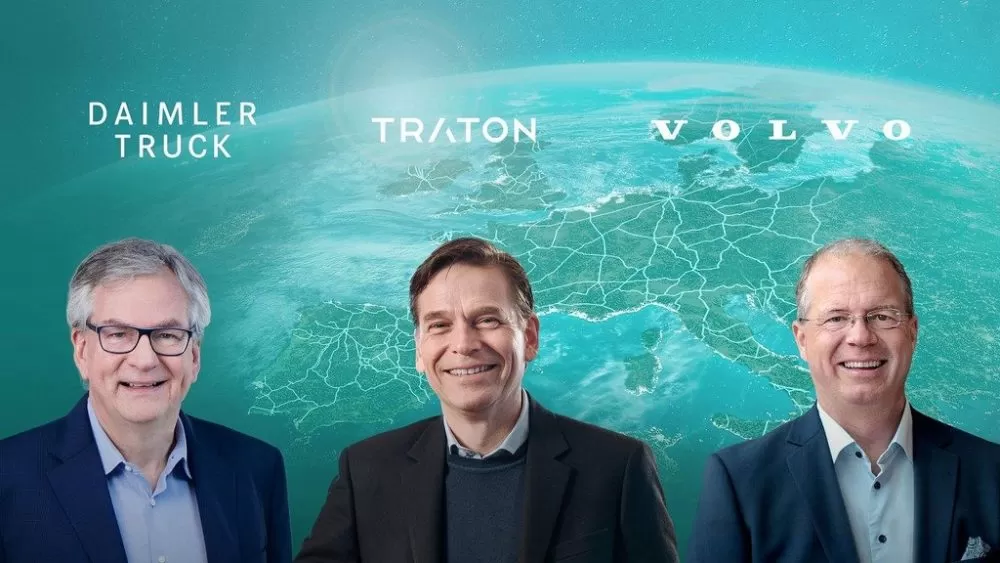 Daimler, TRATON și Volvo vor administra o rețea de stații de încărcare pentru camioane electrice 3 Daimler, TRATON și Volvo vor administra o rețea de stații de încărcare pentru camioane electrice
