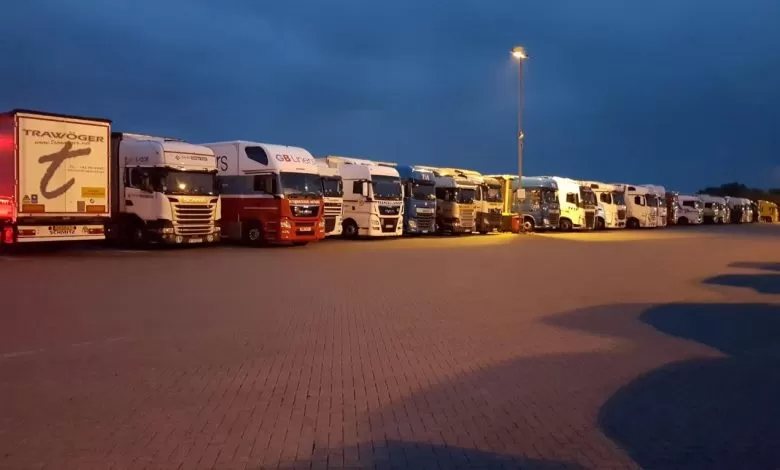 Cea mai mare parcare pentru camioane din Marea Britanie se deschide marți
