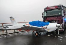 Accident rutier între un camion și un avion ultraușor pe A62, în Germania