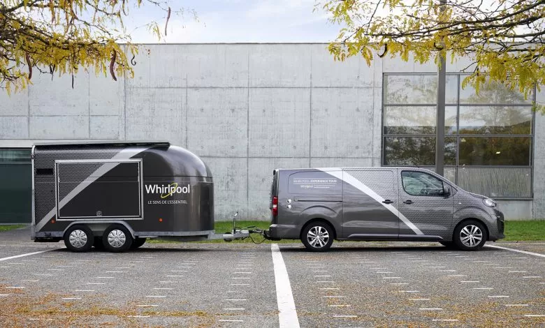 Peugeot Expert transformat în foodtruck de Peugeot Design Lab și Whirlpool
