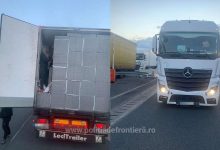 37 de imigranți ascunși într-un camion cu polistiren, descoperiți la Nădlac