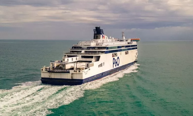 P&O Ferries suspendă activitatea câteva zile. 800 de angajați concediați 1 P&O Ferries suspendă activitatea câteva zile. 800 de angajați concediați