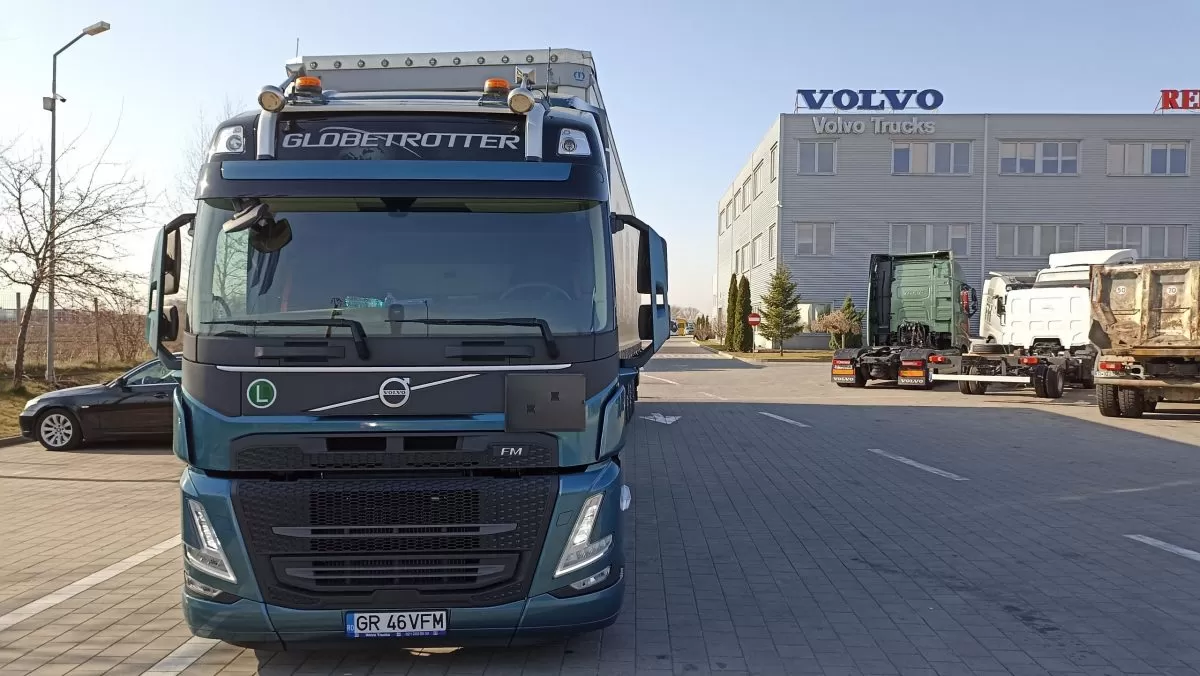 Test Volvo FM 460: Baby FH 8 Test Volvo FM 460 4 scaled e1648626585690