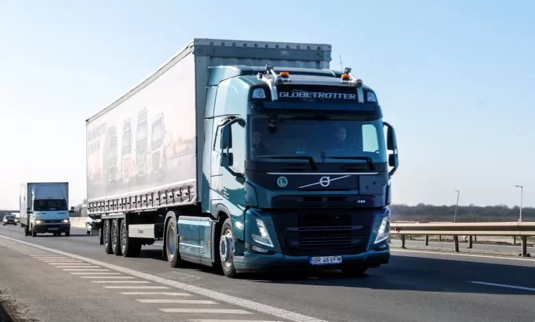 Test Volvo FM 460: Baby FH 1 Test Volvo FM 460: Baby FH