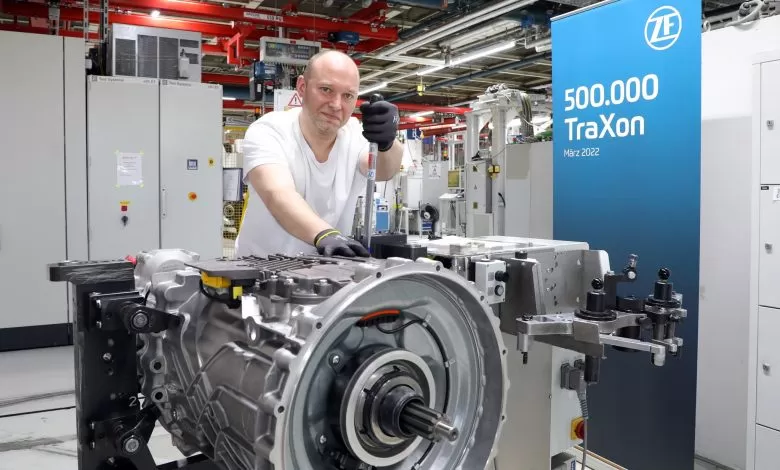 ZF a produs 500.000 de cutii de viteze TraXon