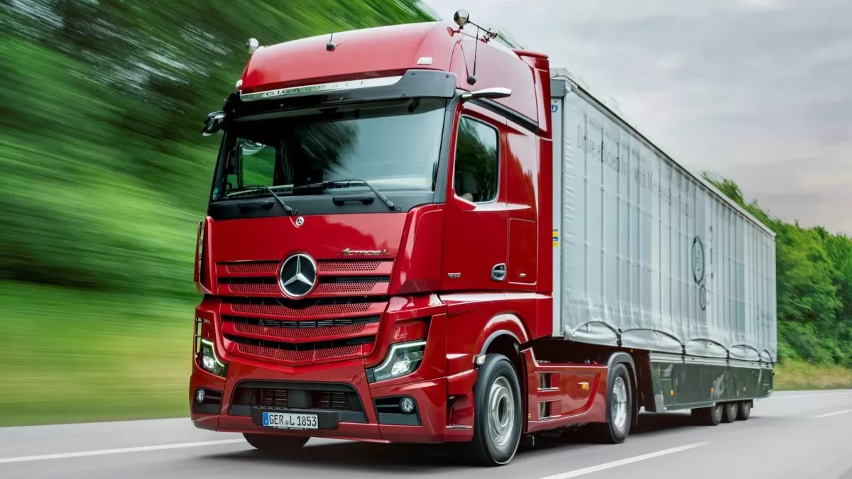 Mercedes-Benz Trucks lansează a treia generație a motorului OM 471 3 Mercedes-Benz Trucks lansează a treia generație a motorului OM 471