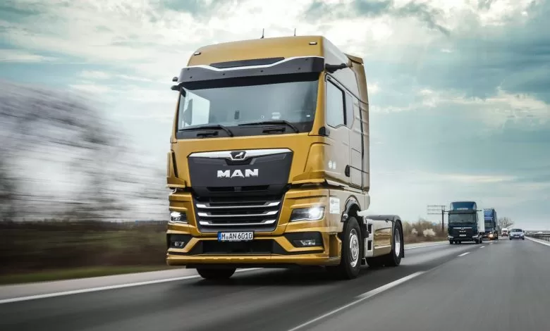 Prim contact MAN TGX OptiView: Cu ochii în patru