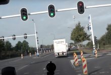 Portul Rotterdam testează prioritatea pentru camioane cu semafoare inteligente