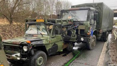 Cinci vehicule militare olandeze, dintr-un convoi Patriot, implicate într-un carambol, în Cehia