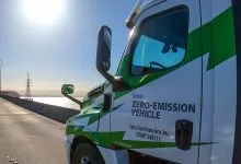 Sysco vrea să cumpere 800 de camioane electrice Freightliner eCascadia