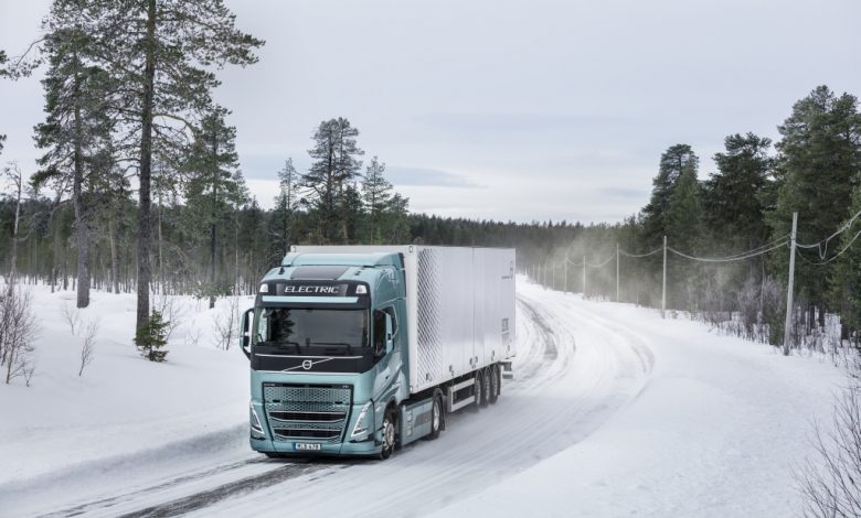 Suedia restricționează circulația autotractoarelor 4x2 pe timpul iernii