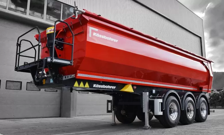 K.SKS B, noua semiremorcă basculantă cu trei axe și greutate redusă de la Kässbohrer