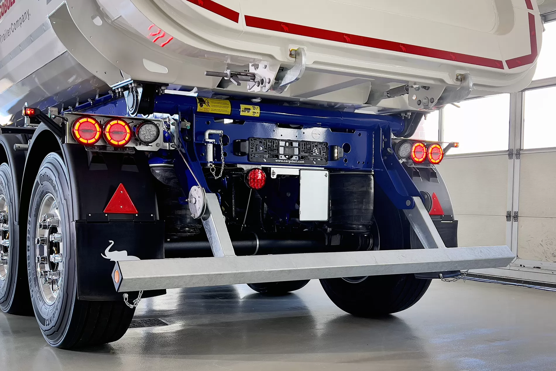 Noua generație de semiremorcă cu benă semirotundă din oțel Schmitz Cargobull S.KI