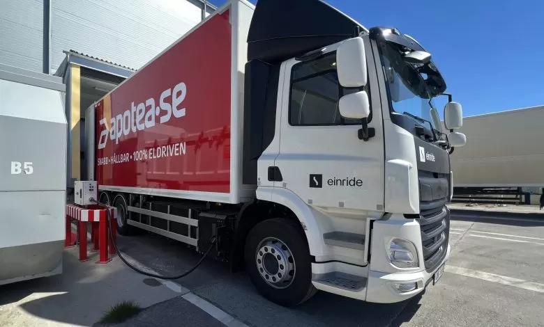 Apotea va utiliza camioane electrice Einride pentru transportul de colete