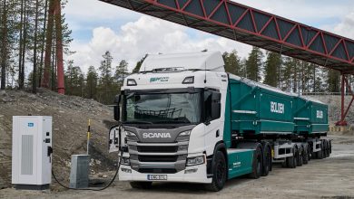 Camionul electric Scania de 74 de tone operează 19 ore pe zi