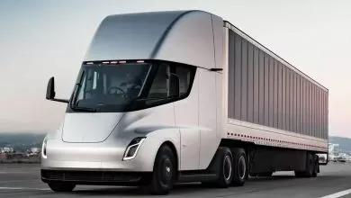 Temeri privind întârzierea lansării camionului electric Tesla