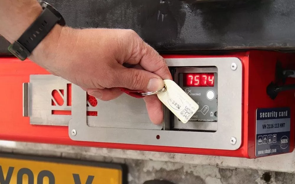 SBS Hornet, o nouă soluție pentru securizarea semiremorcilor