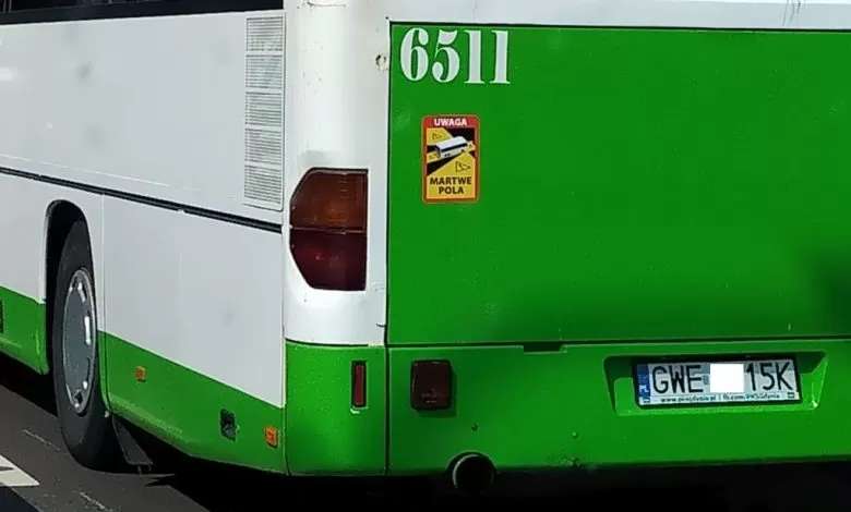 Autocolantele ”Angles Morts” au fost adoptate și în Polonia