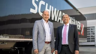 Hochstaffl Nutzfahrzeug va vinde în România remorcile Schwarzmüller