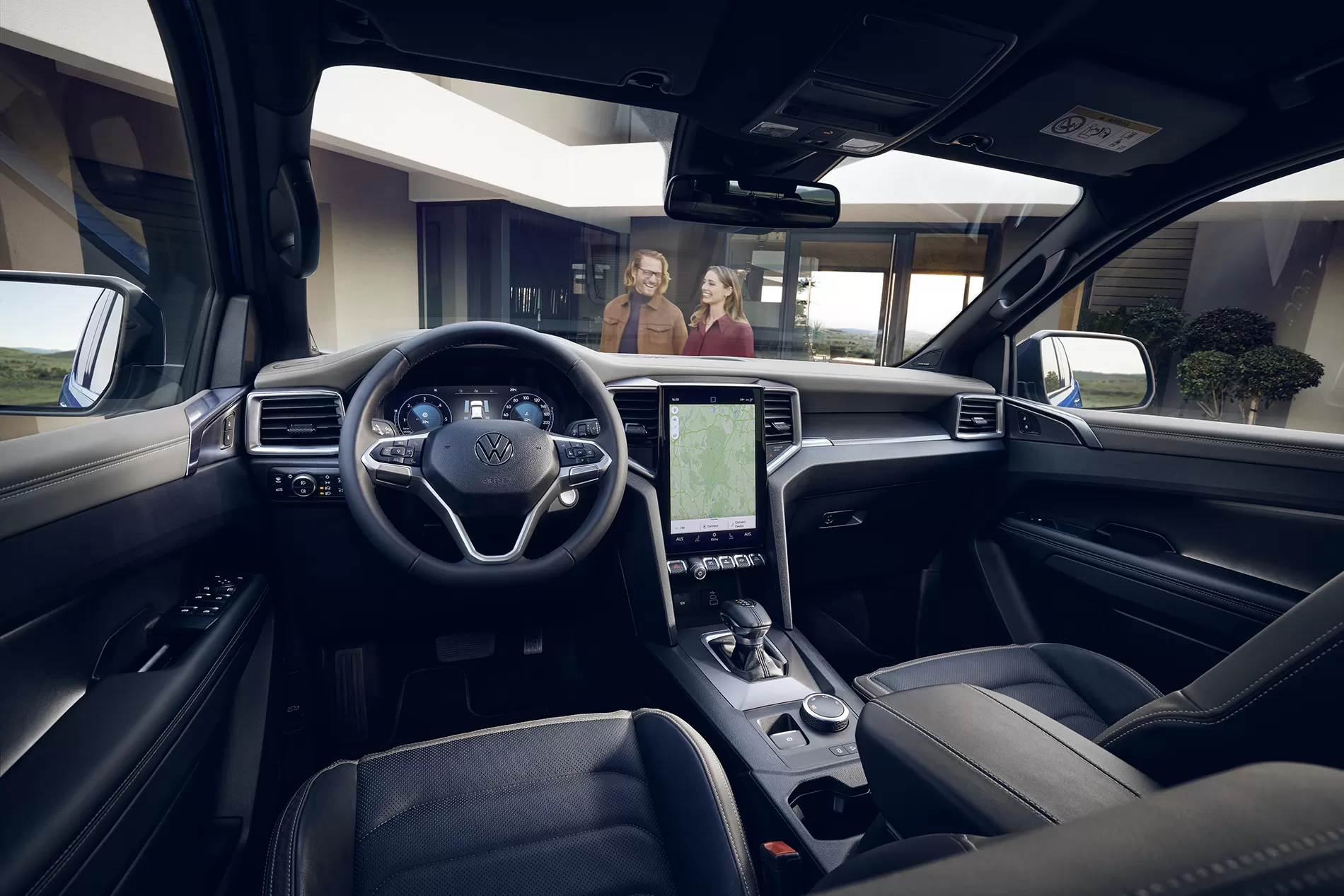 Noul VW Amarok vine cu un nou design și o sarcină utilă de 1,16 tone 3 interior 1