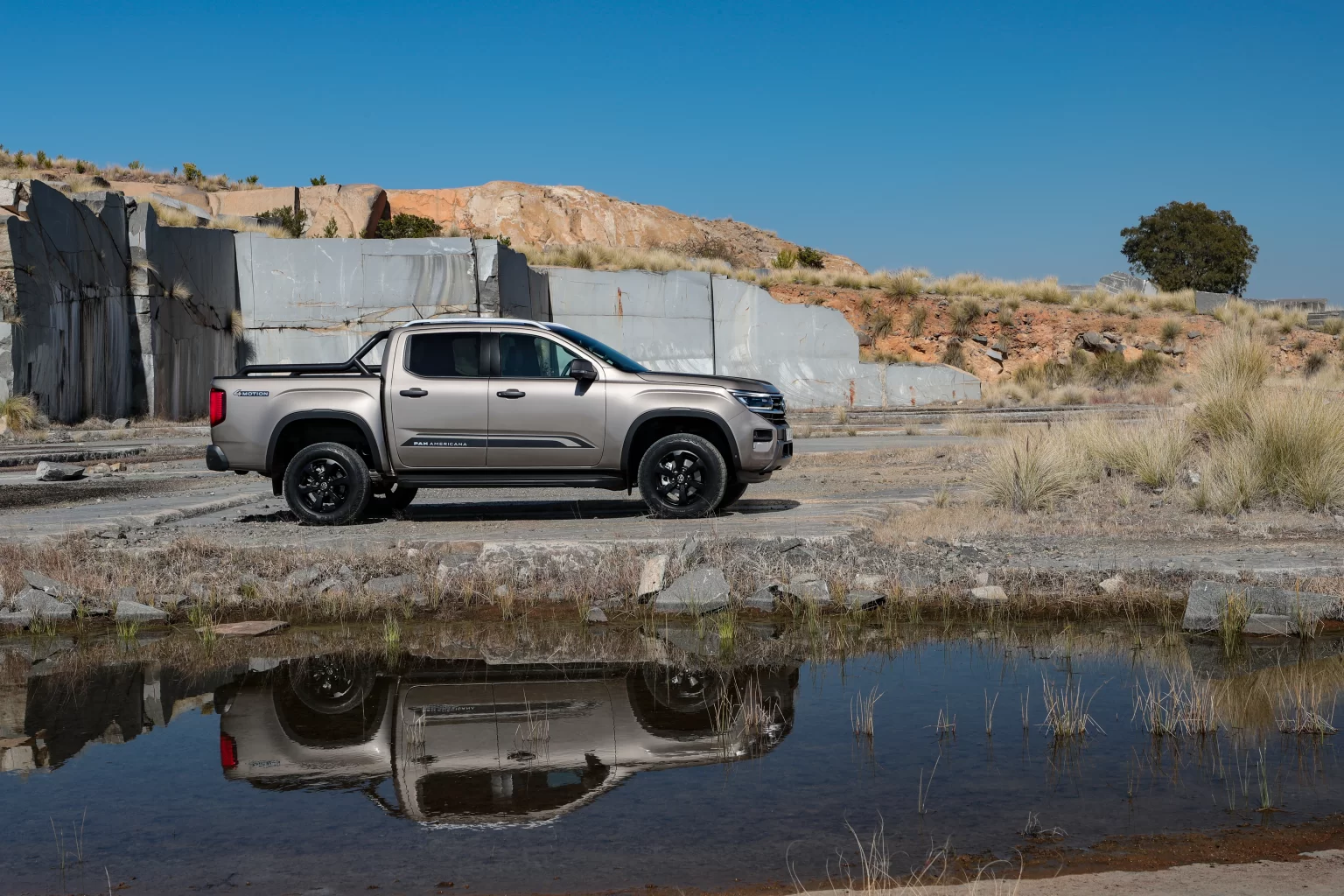 Noul VW Amarok vine cu un nou design și o sarcină utilă de 1,16 tone 7 uso 8307 1280118048