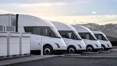 Elon Musk: Livrările Tesla Semi vor începe în 2022