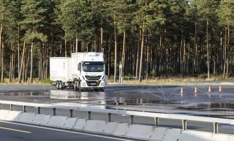 ZF prezintă soluții de transport autonom de Nivel 4 la IAA 2022