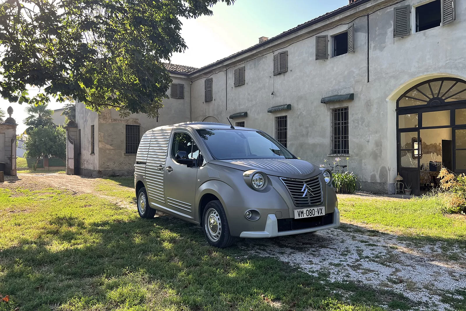 2CV FOURGONNETTE 4