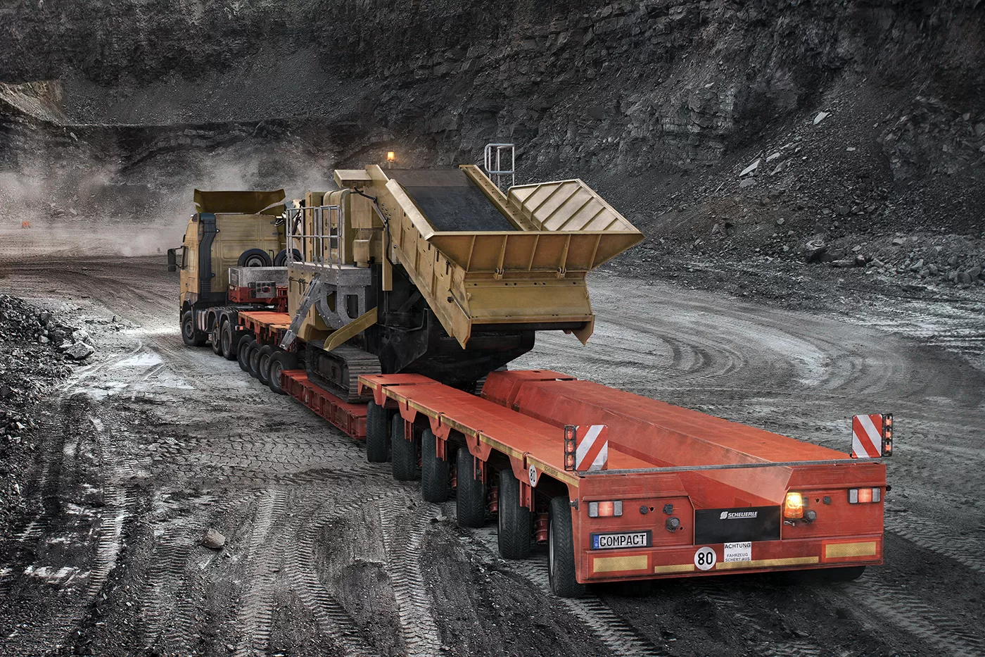 TII SCHEUERLE prezintă noi soluții pentru industria transportului greu