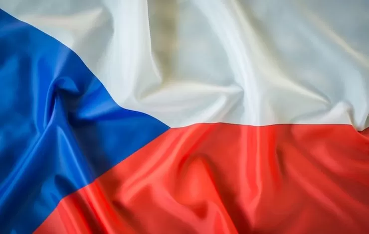 Cehia reintroduce temporar controalele la granița cu Slovacia