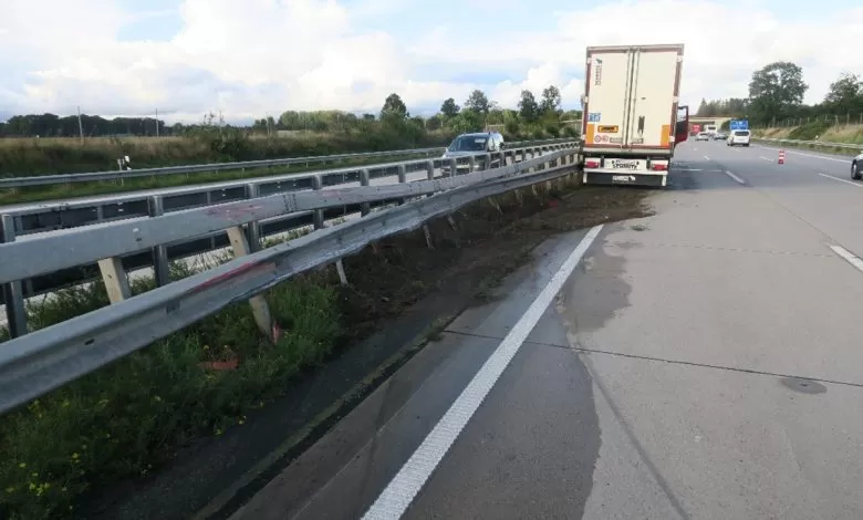 Germania: Șofer de camion drogat reținut, după ce poliția a utilizat un spray cu piper