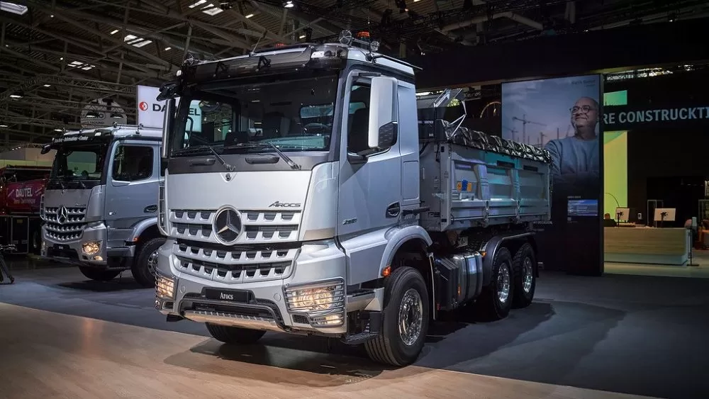 bauma 2022: Mercedes-Benz Trucks își prezintă oferta diesel pentru construcții