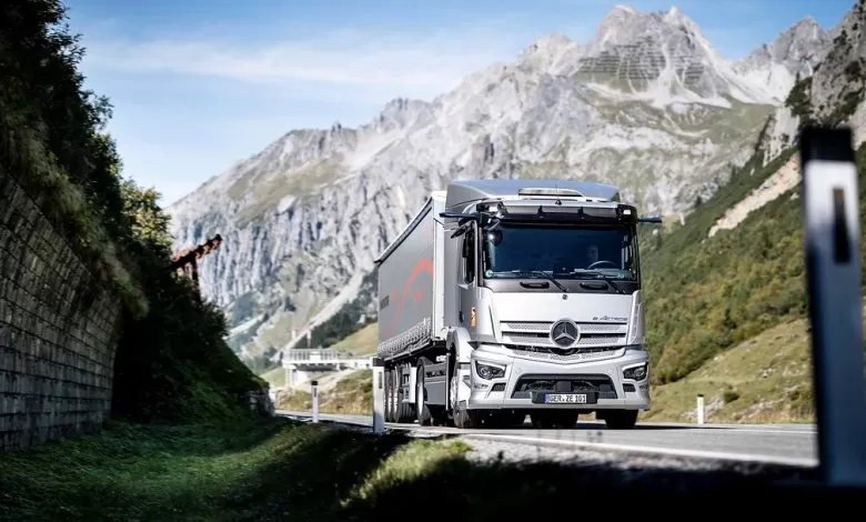 Camionul electric eActros de 40 de tone a străbătut Pasul Arlberg din Tirol 1 Camionul electric eActros de 40 de tone a străbătut Pasul Arlberg din Tirol